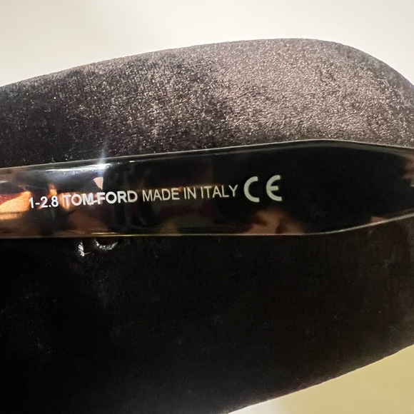 TOM FORD JULIE TF685 56G MIRRORED SUNGLASSES - Picture 6 of 7